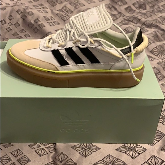 adidas Shoes - Adidas Ivy Park Supersleek 72
